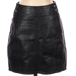 Free People Leather Skirt / Size 0 / NWT